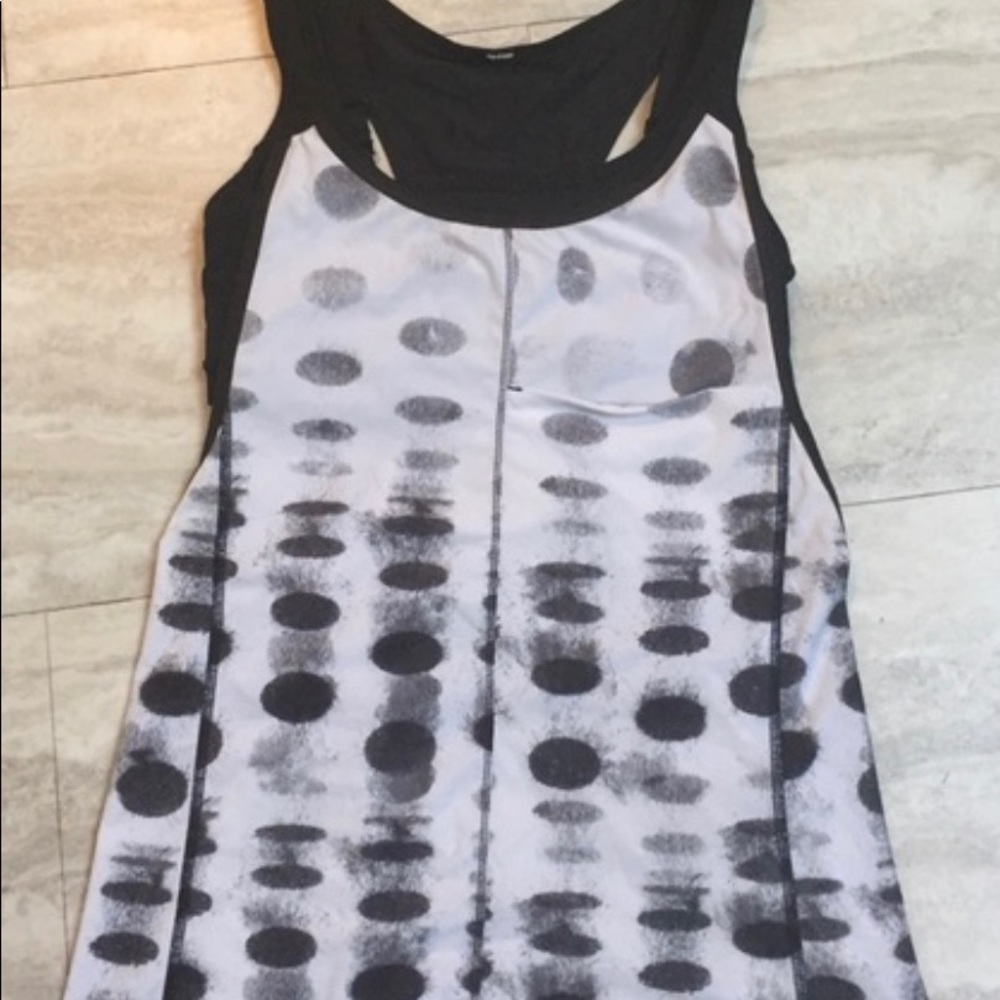 Rare LULULEMON tank with built in bra